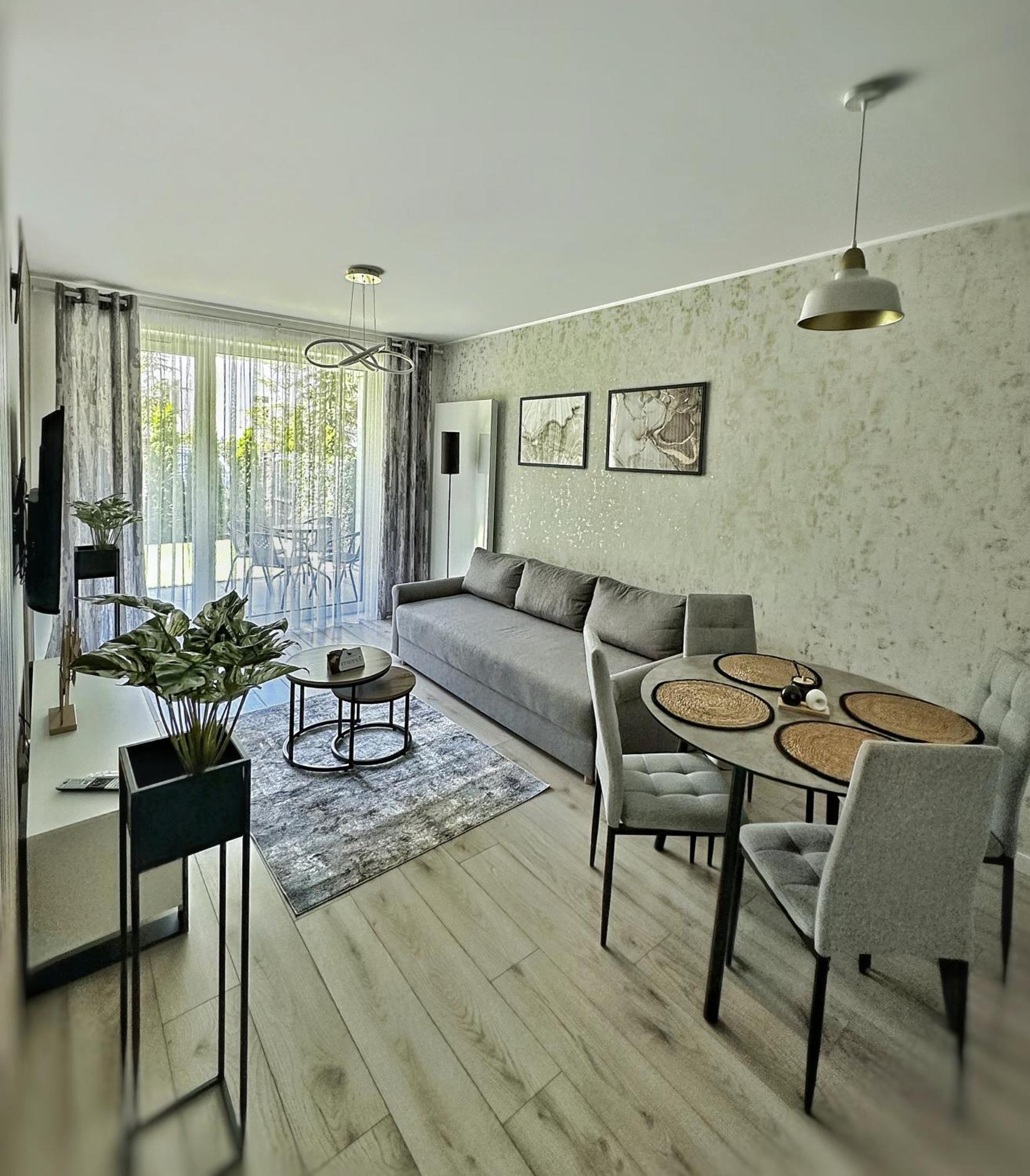 Apartament Whiteblue Kolobrzeg Z Duzym Ogrodkiem - 100 M Od Plazy! Whiteblue Kolberg Apartment Mit Grossem Garten - 100 M Vom Strand Entfernt! Whiteblue Kolobrzeg Apartman S Velkou Zahradou - 100 M Od Plaze! Екстер'єр фото