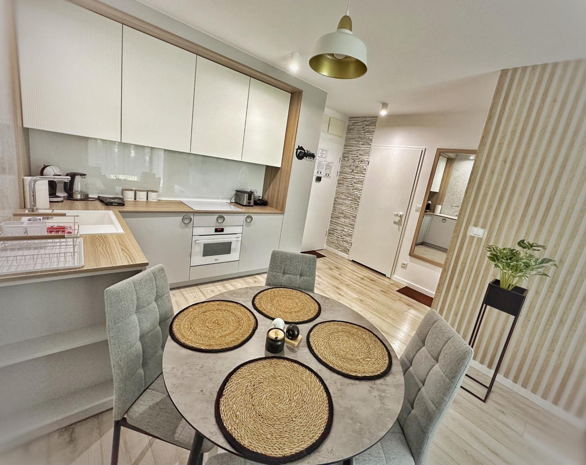 Apartament Whiteblue Kolobrzeg Z Duzym Ogrodkiem - 100 M Od Plazy! Whiteblue Kolberg Apartment Mit Grossem Garten - 100 M Vom Strand Entfernt! Whiteblue Kolobrzeg Apartman S Velkou Zahradou - 100 M Od Plaze! Екстер'єр фото